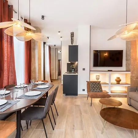 Apartamento Republique Bastille Chic & Design 6p 2br